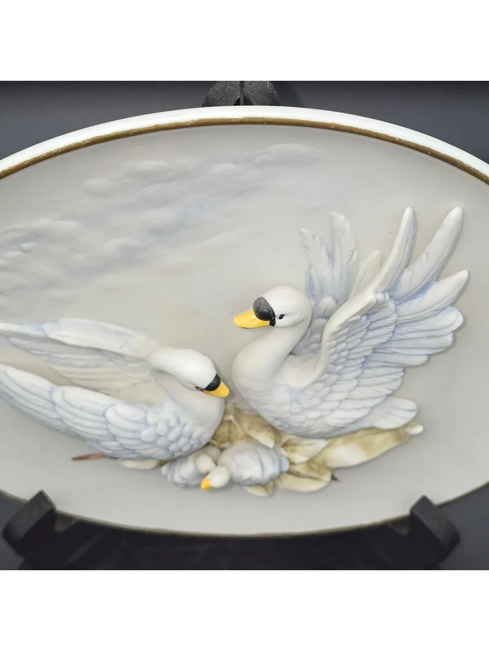 VTG Ardalt Lenwile China 3D Swan Wall Plate Hanging Plaque Hand Painted 7229 8